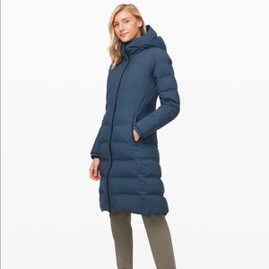 Lululemon Sleet Street Jacket Long 8 code blue